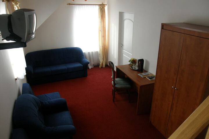 Room 13 of 14