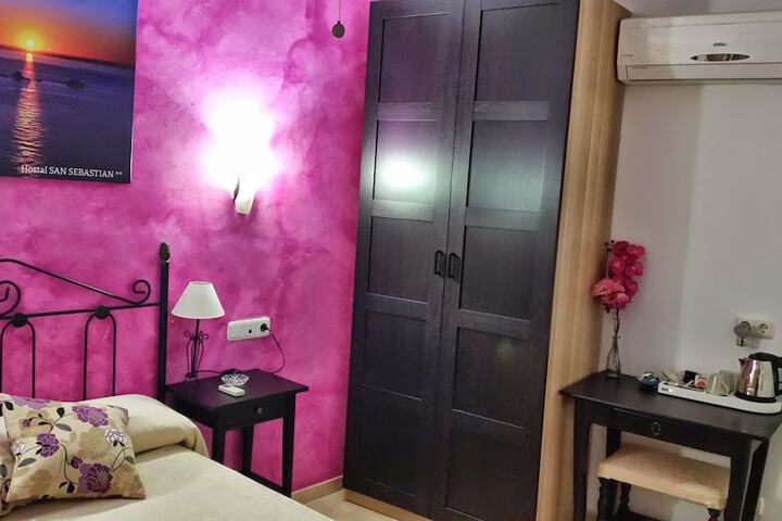 Room amenity
