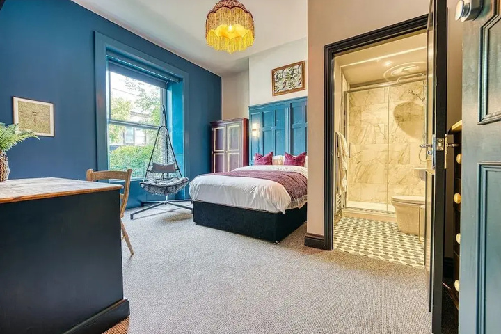 Room 19 of 19