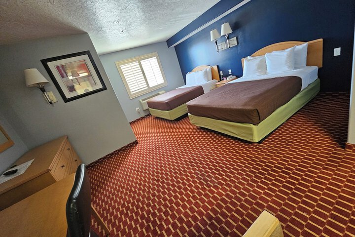 Room 22 of 49