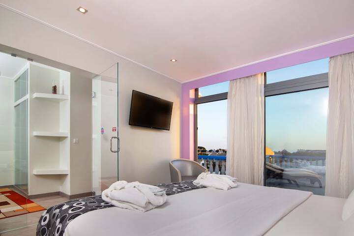 Room 20 of 69