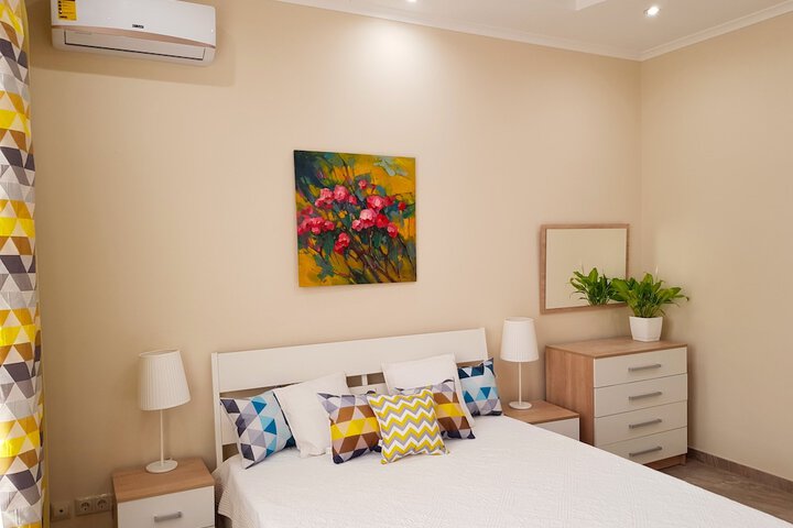 Room 7 of 89