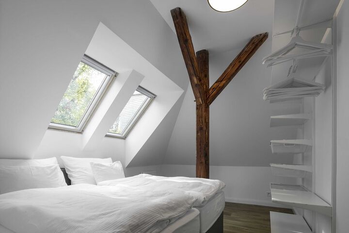 Room 14 of 34