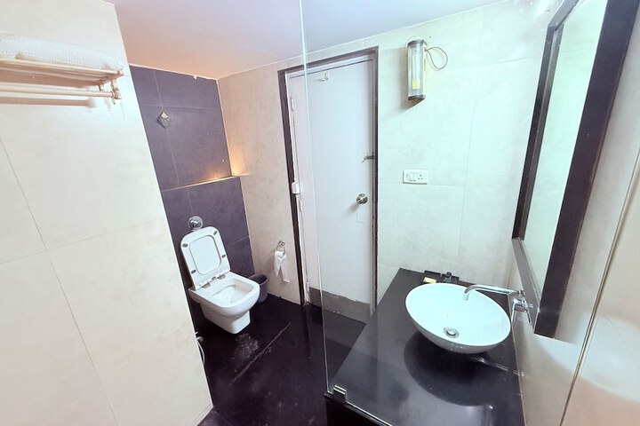 Room 37 of 55