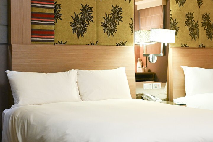 Room 48 of 120