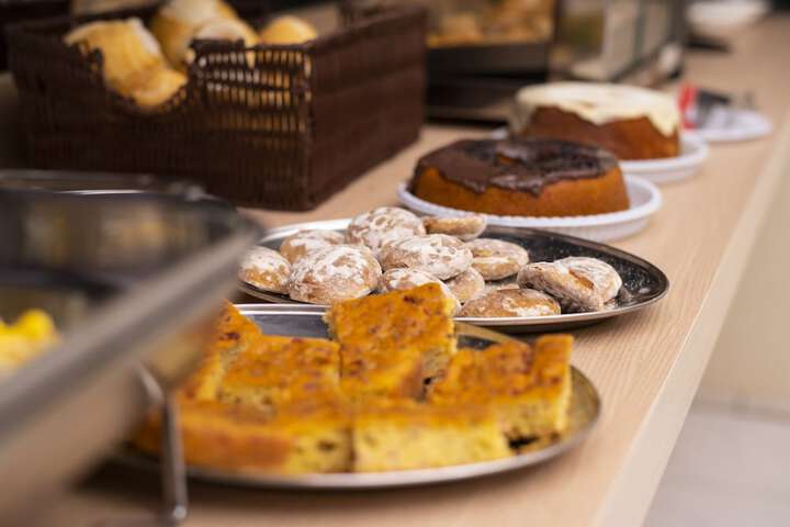 Breakfast/Coffee Service 24 of 37