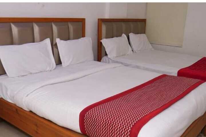 Room 7 of 14