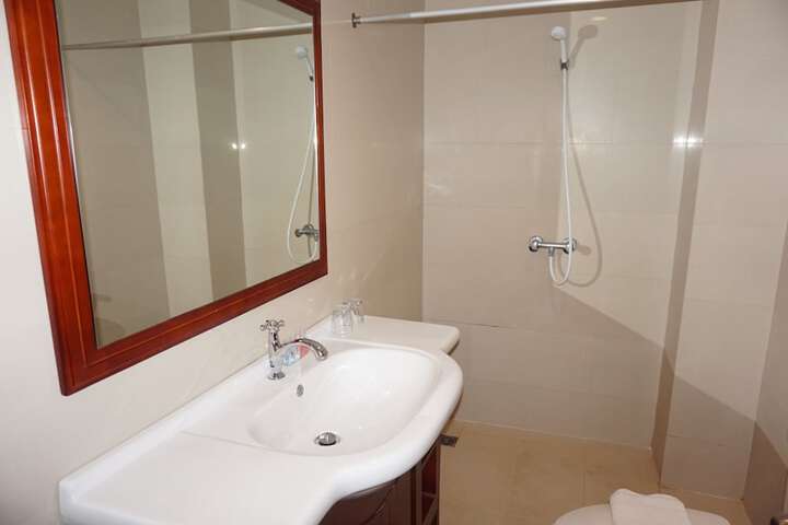 Room 11 of 20