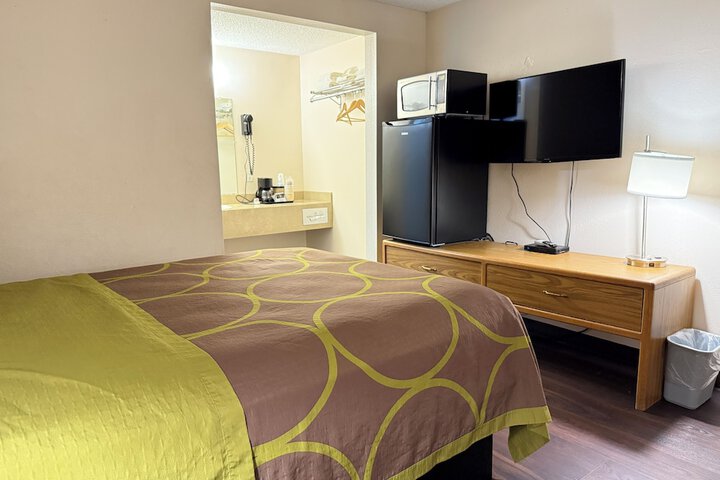 Room 36 of 90
