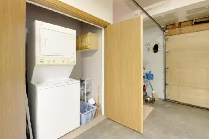 Room 10 of 22