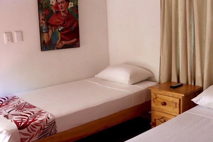 Room 11 of 20