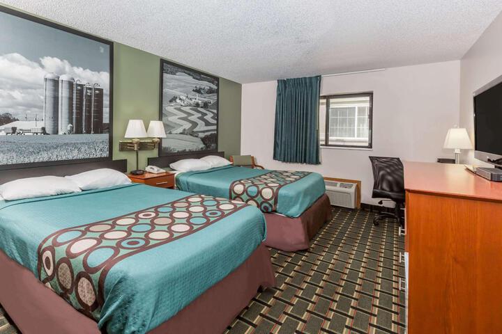 Double Accessible King Size Bed (2 of 2)