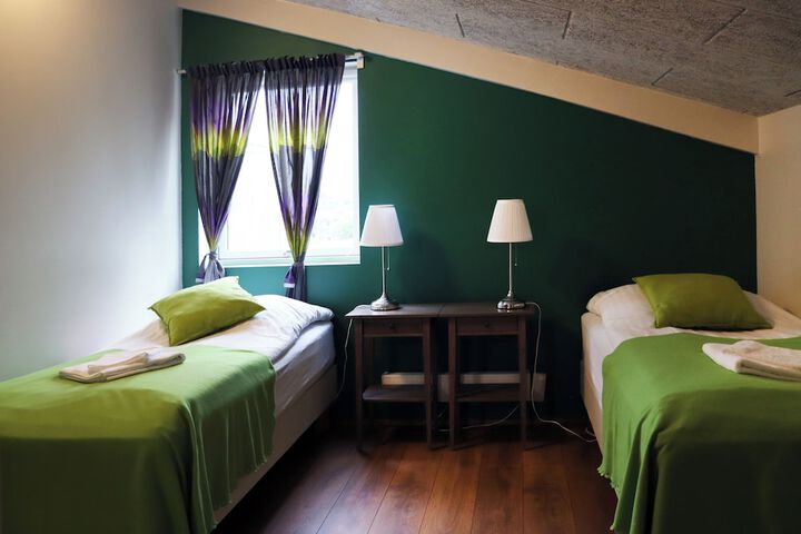 Room 5 of 41