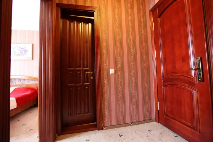 Room 3 of 14