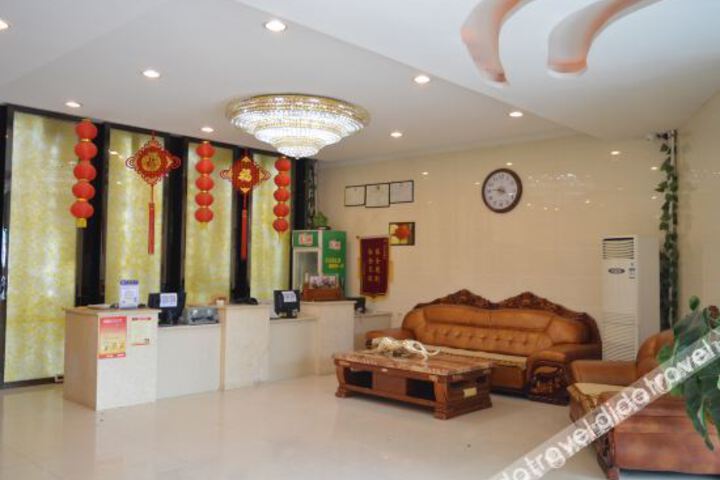 Hotel Interior 8 of 16