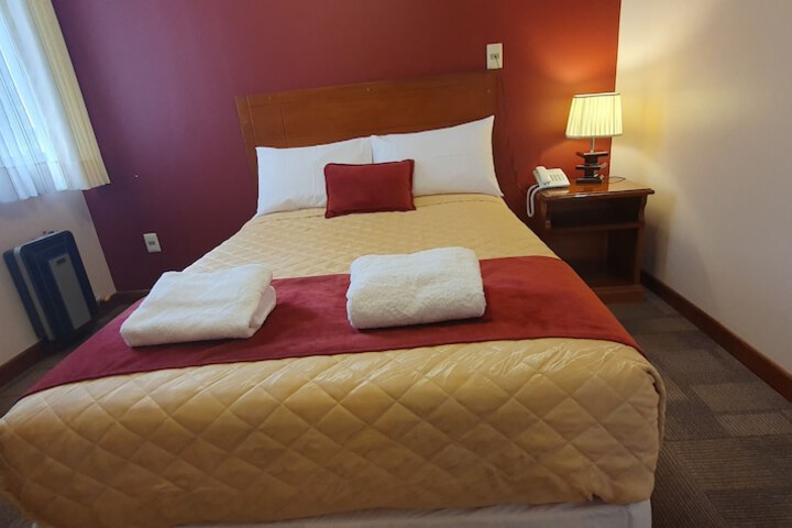 Room 6 of 21