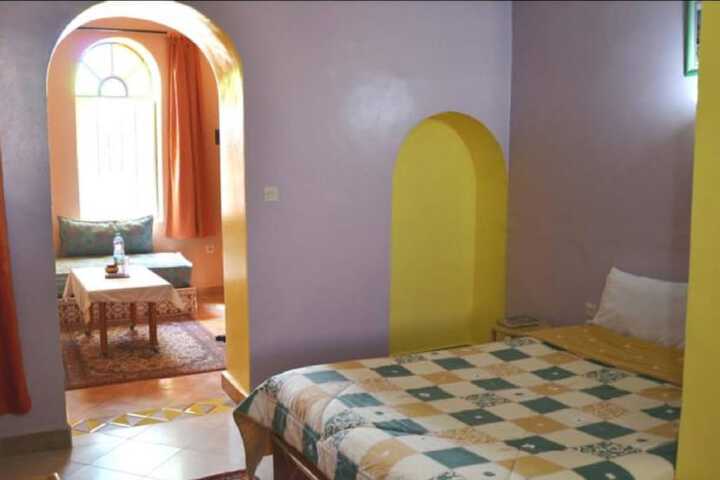 Room 4 of 12