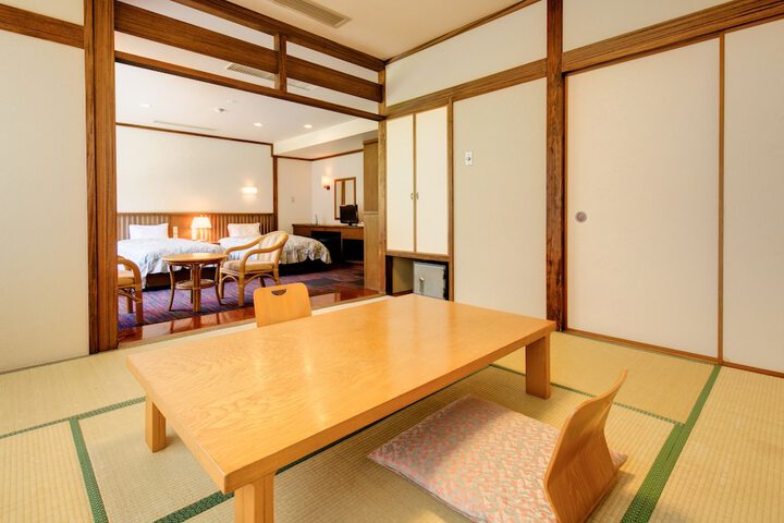 Room 4 of 69