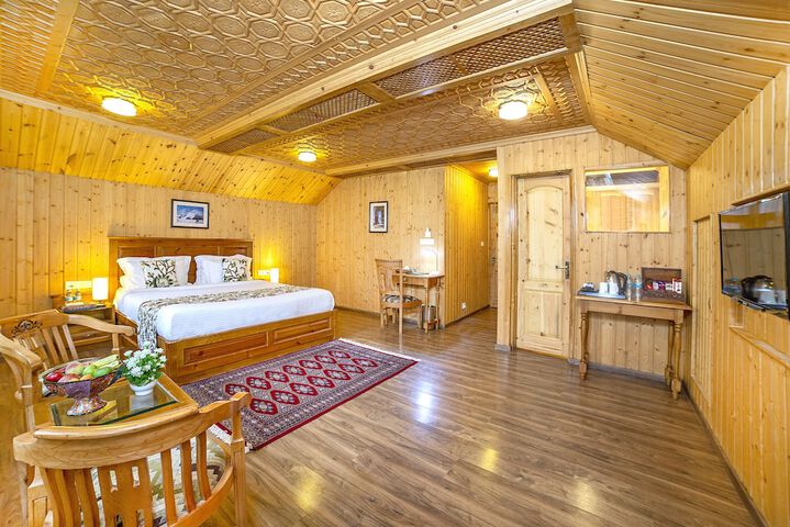 Room 15 of 24