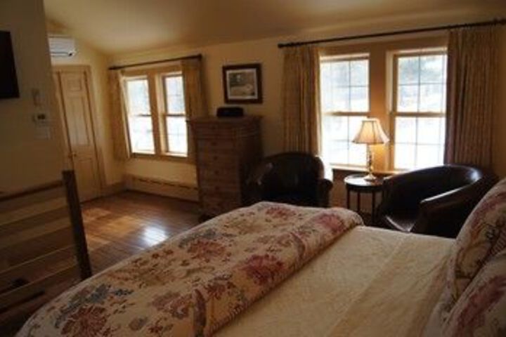 Room 42 of 94