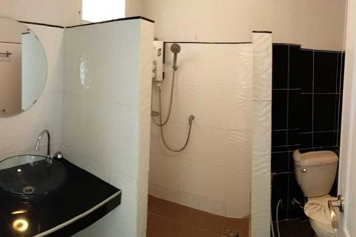 Room 7 of 26