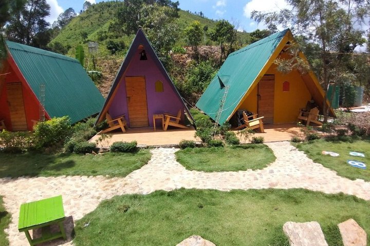 Room 3 of 43