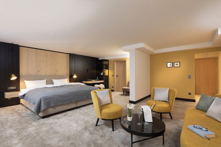 Room 42 of 87