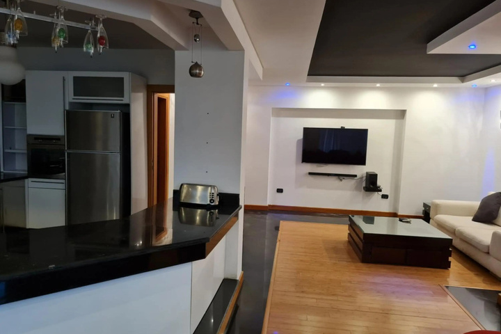Room 5 of 17
