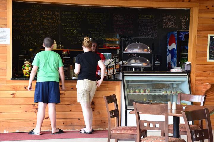 Breakfast/Coffee Service 396 of 549