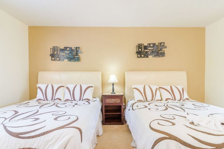 Room 28 of 195