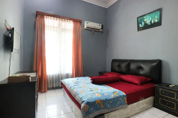 Room 13 of 43