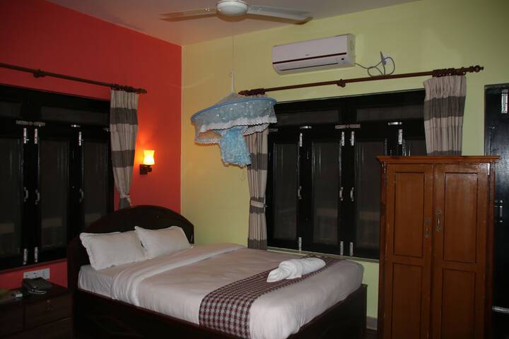 Room 12 of 41