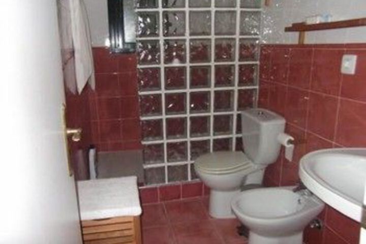 Room 4 of 20