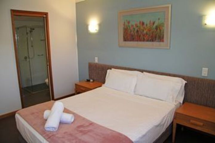Room 43 of 107