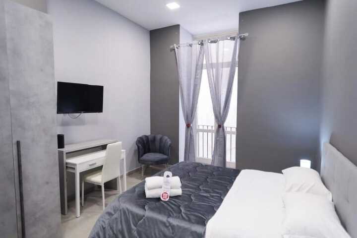 Room 3 of 60