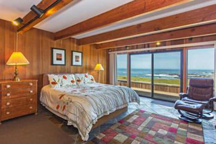 Room 16 of 25