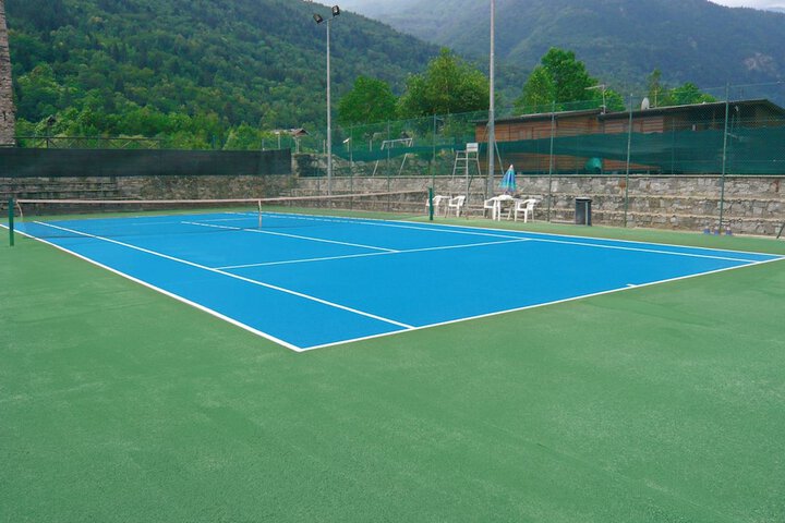 Tennis court