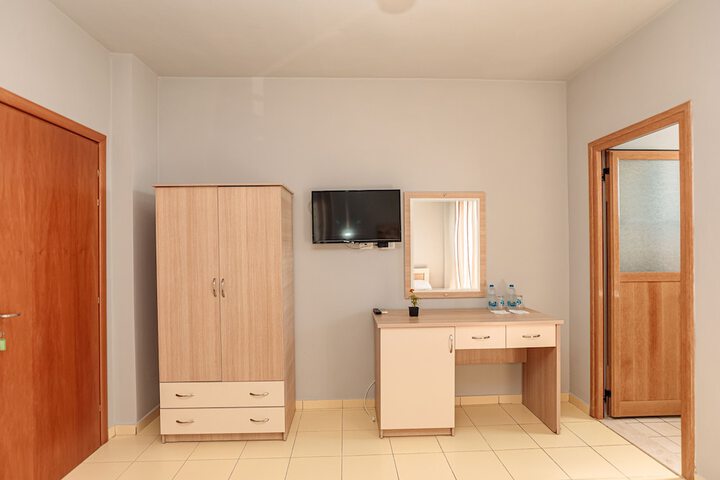 Room 7 of 40