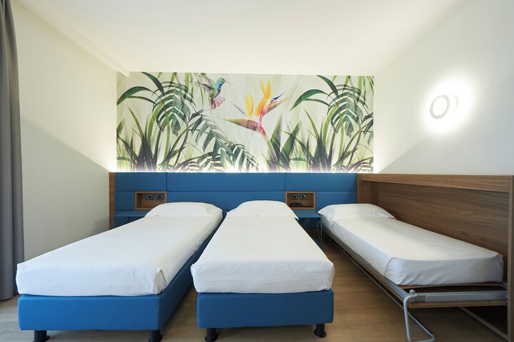 Room 29 of 70