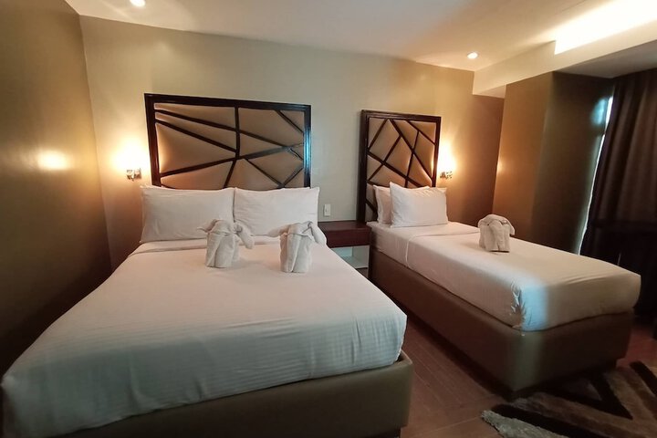 Room 32 of 63