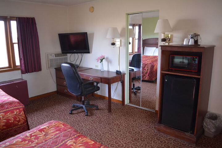 Room 6 of 34