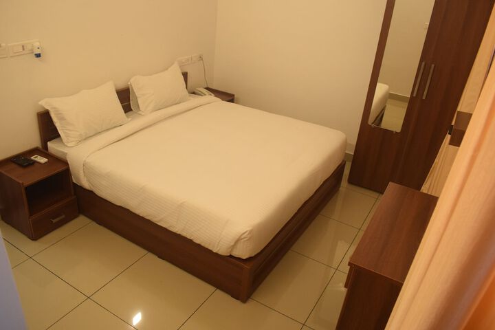 Room 7 of 40