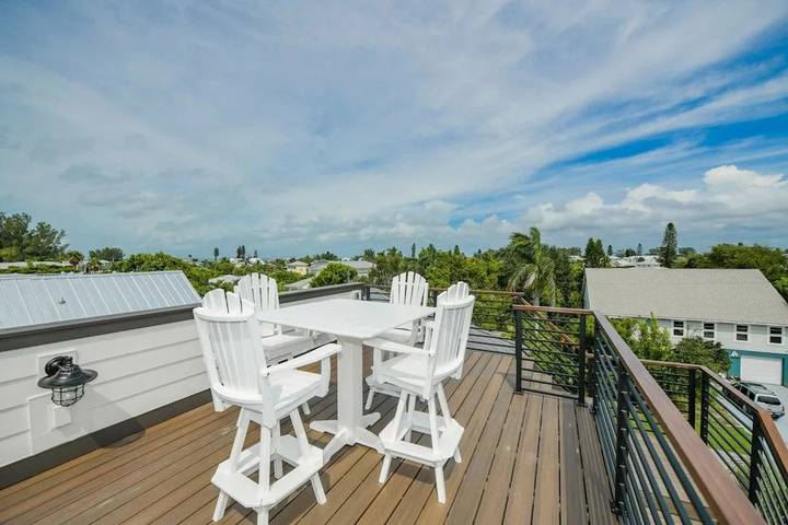 Terrace/Patio 7 of 26