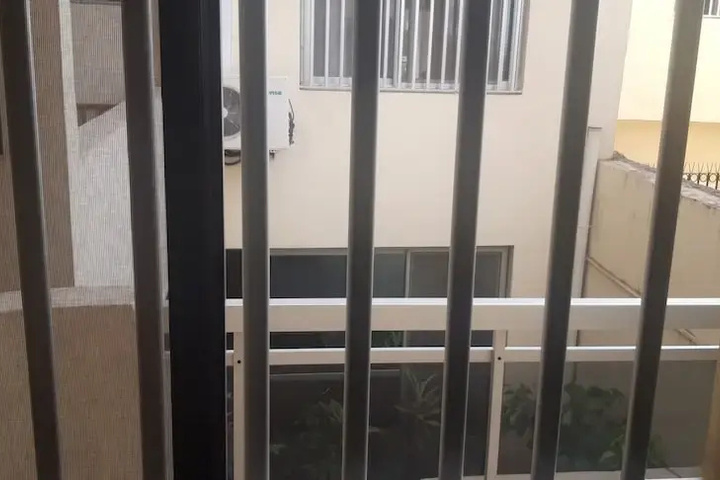 Room 12 of 17