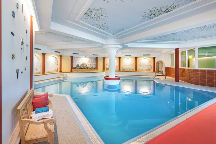 Hotel with Pool