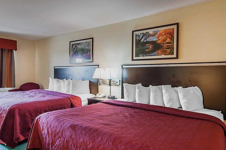 Room 29 of 107
