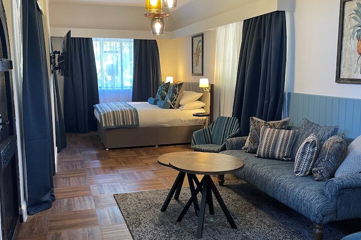 Room 17 of 40