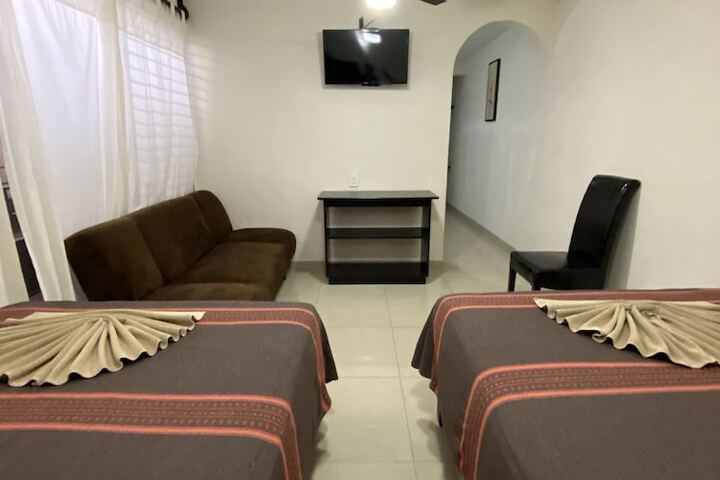 Room 12 of 26