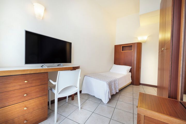 Room 18 of 59