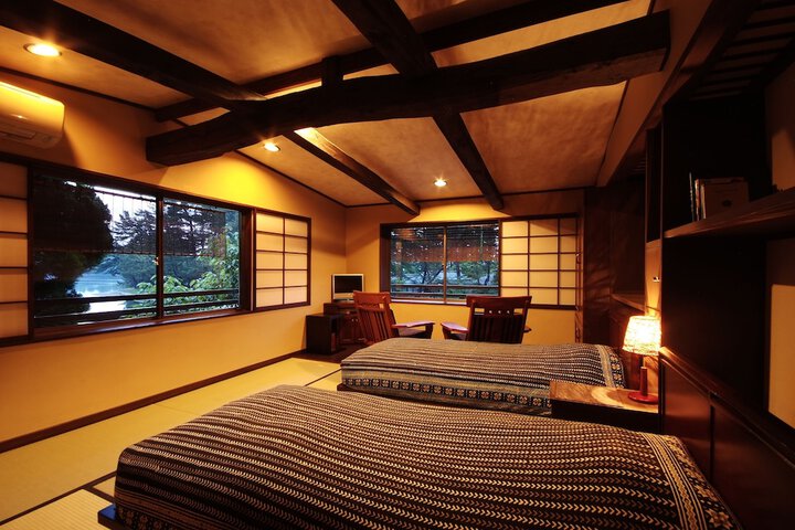 Room 6 of 134